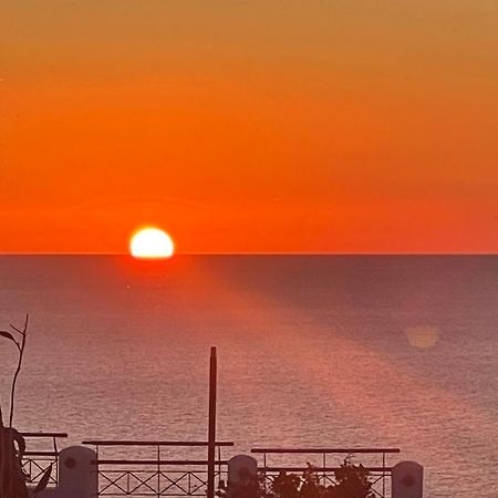 הוילה Oia Sunset House Pothitou מראה חיצוני תמונה